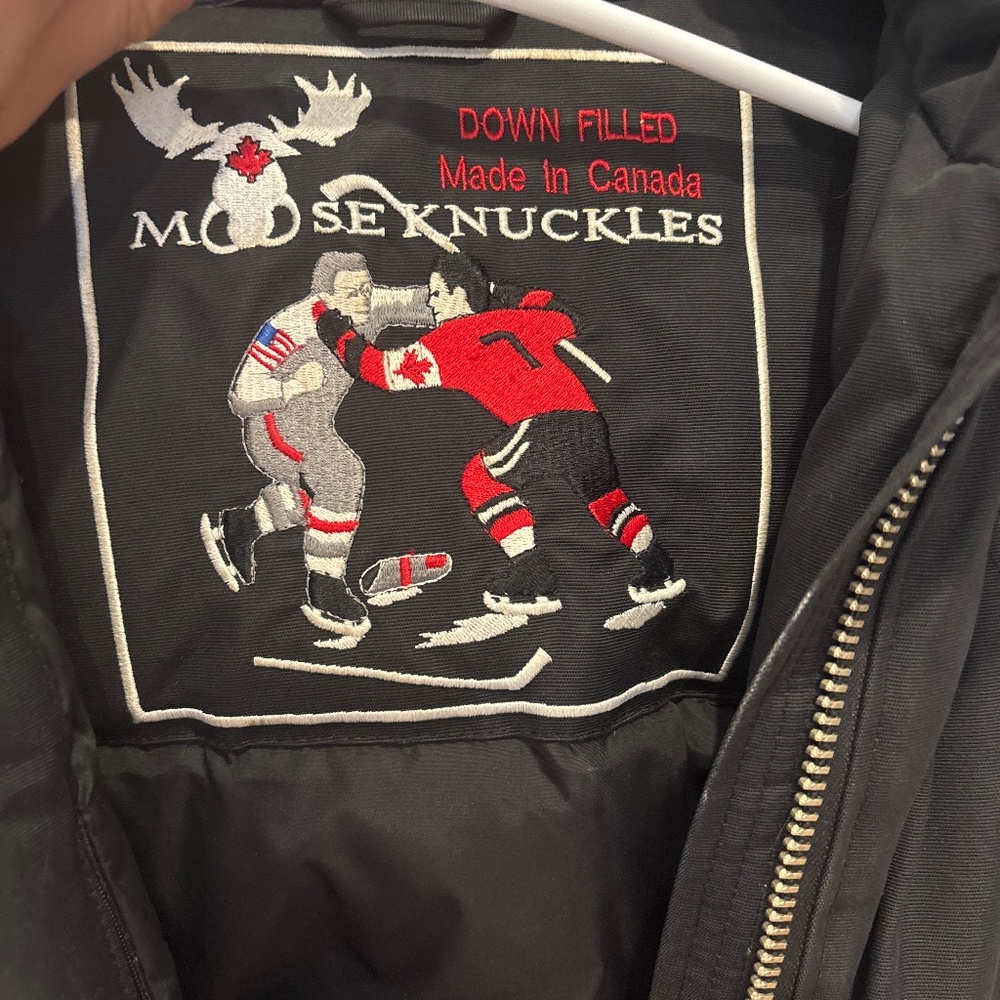 MOOSEKNUCKLE WOMENS DEBBIE BOMBER